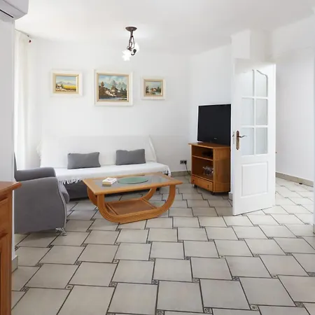 Bloque 76 Apartment *